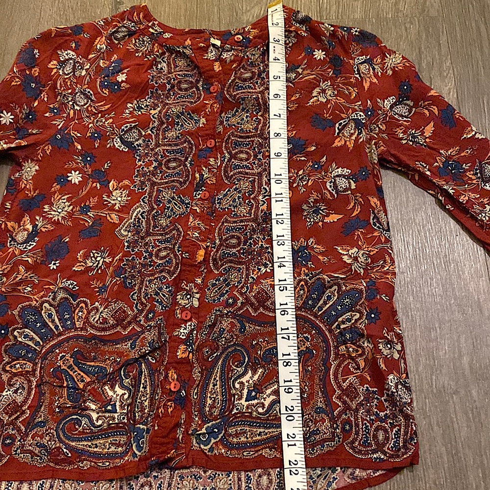 Lucky Brand • Burgundy & Multi-Color Floral Print Button Down Shirt ♥️ - Picture 9 of 10